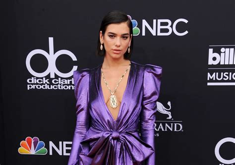 dua lipa height in feet|Dua Lipa Height, Weight, Age, Body Statistics